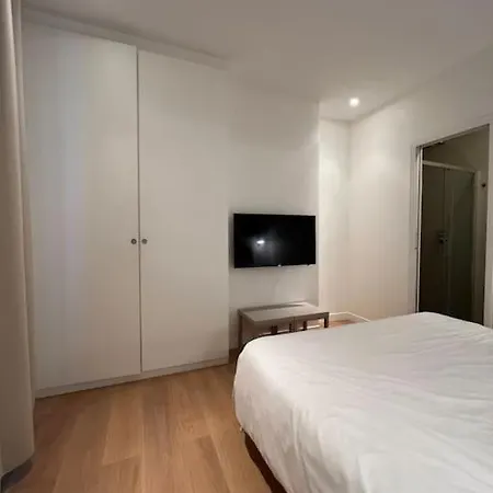 Luxury Appartment, Champs Elysees, Neuf ! Apartment