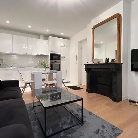 Luxury Appartment, Champs Elysees, Neuf ! Apartment